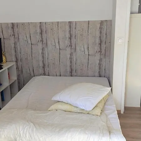 Wooden House 두아르느네